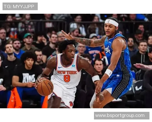 出里夫斯交易传闻引发热议霍华德推荐字母哥东契奇詹姆斯组合 出里夫斯交易传闻引发热议霍华德推荐字母哥东契奇詹姆斯组合