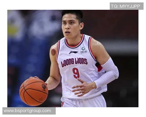 亨特谈比赛表现:提高出手次数保持侵略性同时注重组织进攻 亨特谈比赛表现:提高出手次数保持侵略性同时注重组织进攻