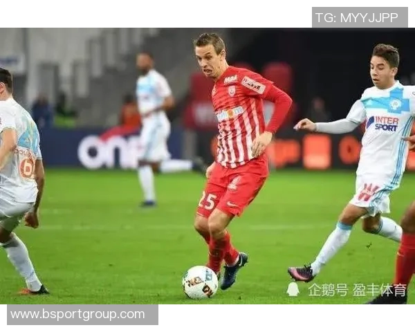 K图拉姆首次首发法国队自豪之情溢于言表托万精彩表现在意料之中