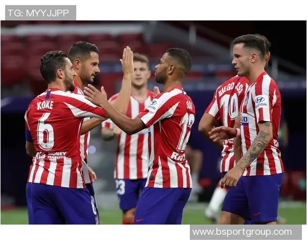 埃因霍温在欧冠赛季中禁区外进球领跑那不勒斯遭遇单场三球重创